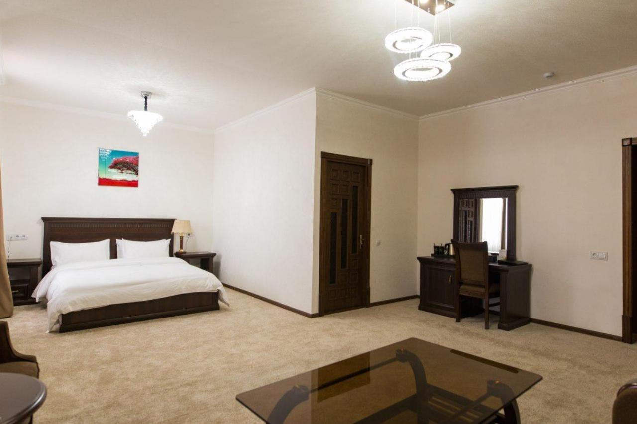 Alexander Hotel Samarkand Exterior photo